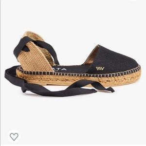 VISCATA Candell Linen Sandal, Soft Ankle-Tie, Closed Toe, Espadrilles Flats